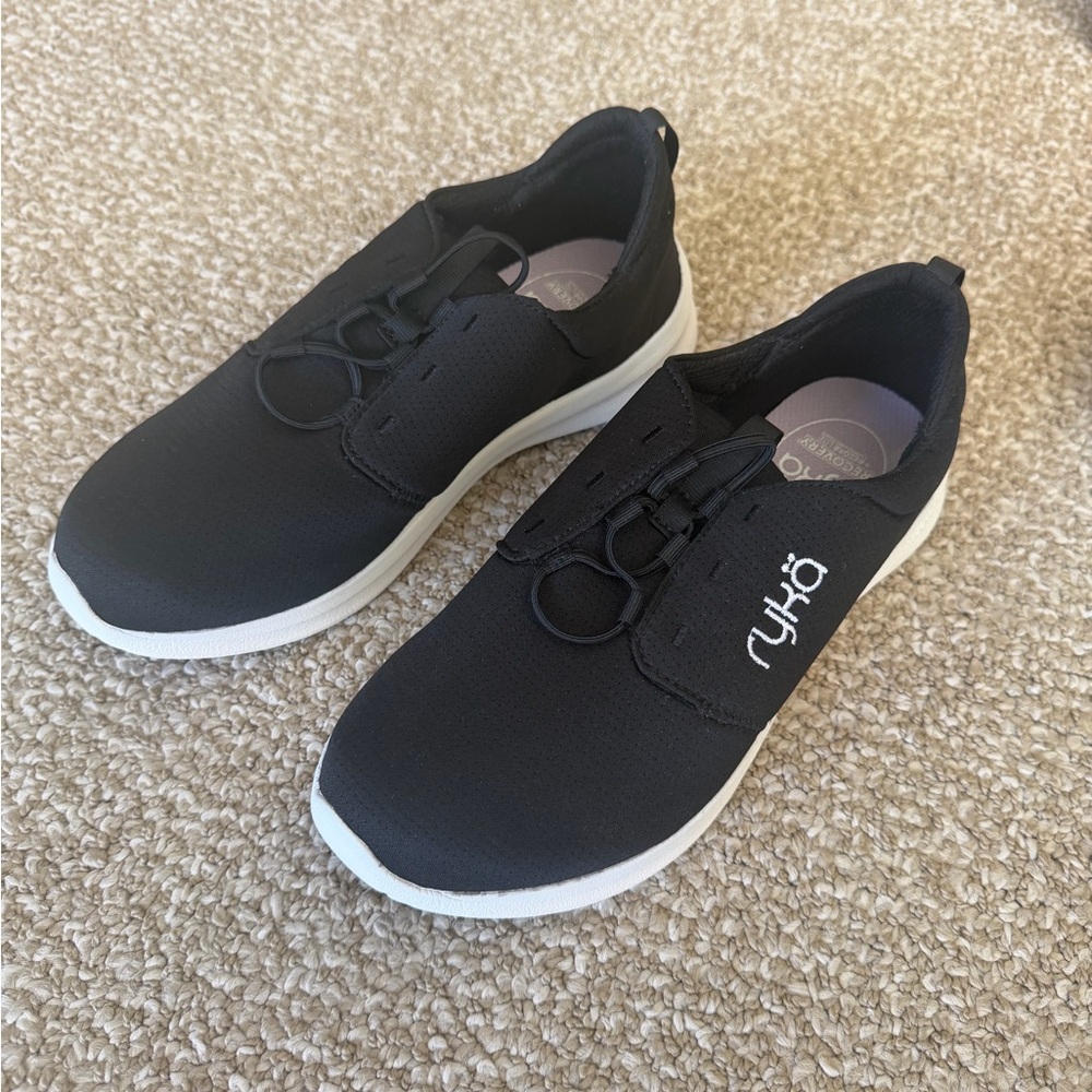 NWT - Ryka Renew Athletic Shoes – Black/White – Women’s Size 7